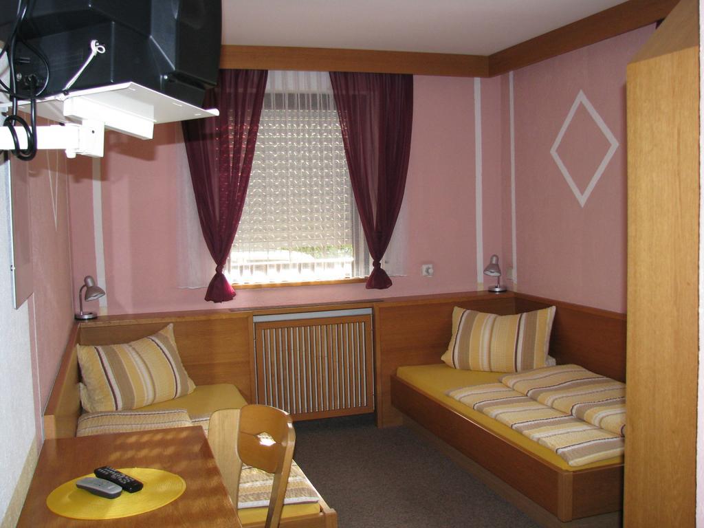 Hotel Erzhausener Hof 外观 照片