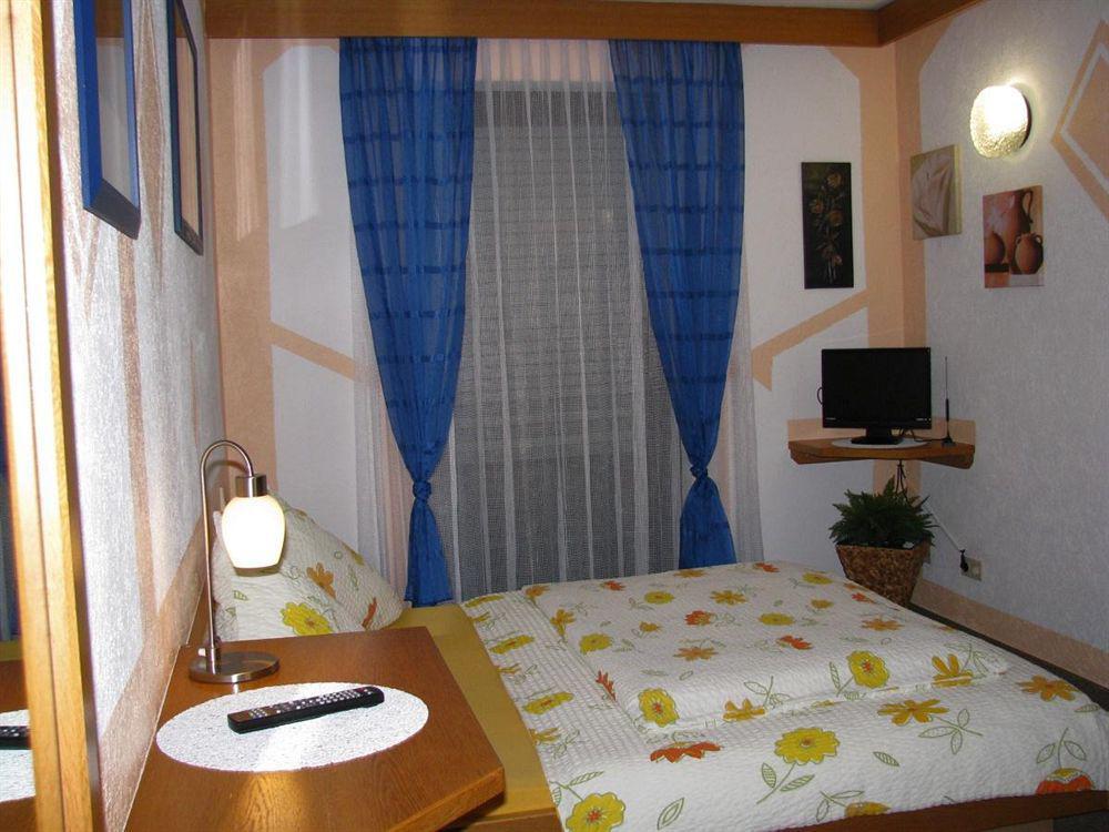 Hotel Erzhausener Hof 外观 照片